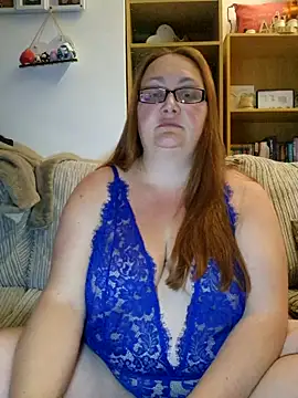 Snapshot of Luscious-LucyXX chatting on June 2026 08:28:01 PM Luscious-LucyXX online show from June 2026 08:28:01 PM