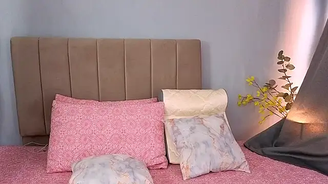 Penelophe01 online show from February 2026 07:03:02 PM