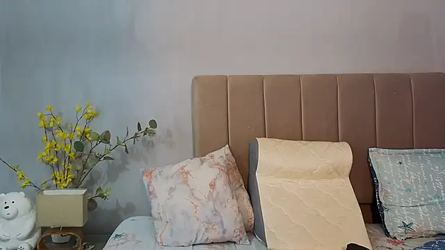 Penelophe01 online show from February 2026 06:53:01 PM