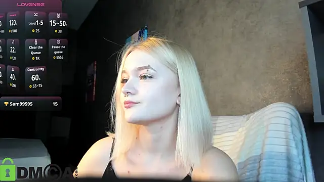 Carrie Foster online show from October 2025 05:25:02 PM