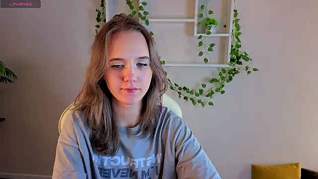 Snapshot of Casey_Sweeet chatting on November 2025 09:53:01 AM Casey Sweeet online show from November 2025 09:53:01 AM