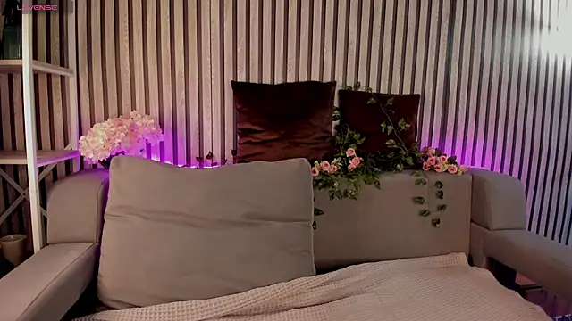 Casey Sweeet online show from May 2026 09:27:02 AM