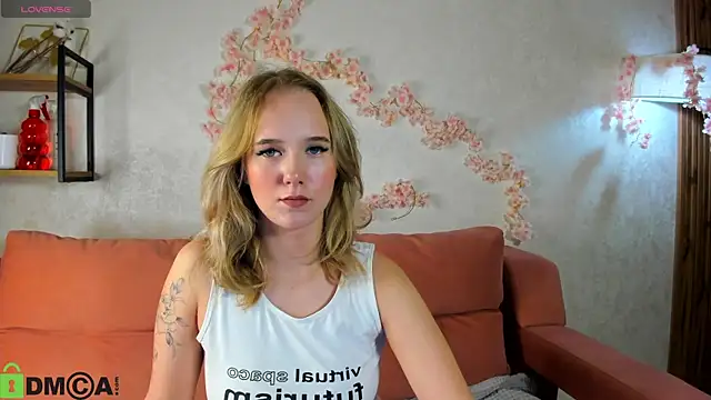 Snapshot of Casey_Sweeet chatting on September 2025 08:32:01 AM Casey Sweeet online show from September 2025 08:32:01 AM