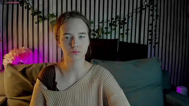 Casey Sweeet online show from February 2026 01:02:02 AM