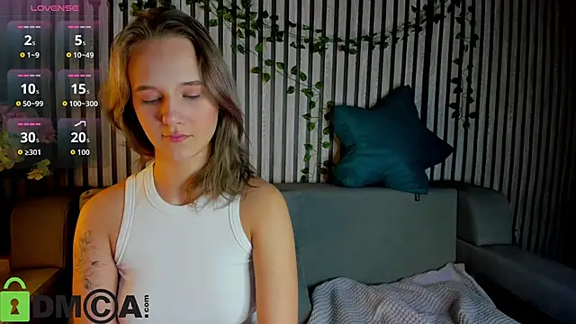 Snapshot of Casey_Sweeet chatting on December 2025 04:28:02 PM Casey Sweeet online show from December 2025 04:28:02 PM