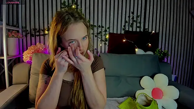 Casey Sweeet online show from March 2026 01:09:02 AM