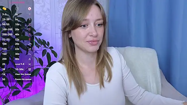 Snapshot of evashiny_ chatting on July 2026 02:01:02 AM evashiny online show from July 2026 02:01:02 AM
