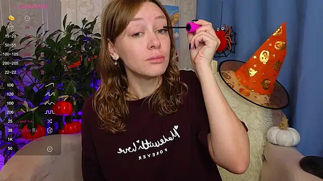 evashiny  online show from October 2025 02:10:01 AM