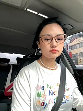 wen521 online show from September 2025 12:44:02 AM