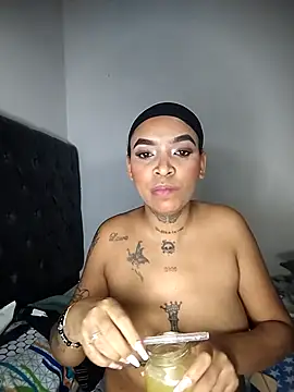 Vale Nikol21 online show from November 2025 03:06:01 AM