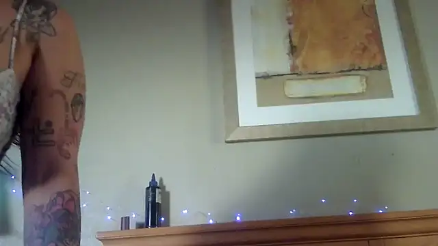 Flossee online show from March 2026 01:24:01 AM