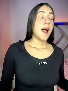 Snapshot of isabela_l chatting on September 2025 02:40:01 AM isabela l online show from September 2025 02:40:01 AM