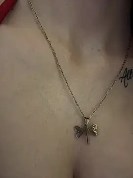 Snapshot of Anita-vega chatting on November 2025 07:51:02 PM Anita-vega online show from November 2025 07:51:02 PM