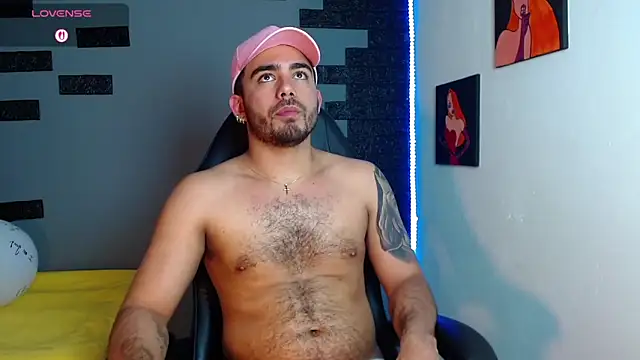 adamhairy online show from November 2025 08:23:02 PM