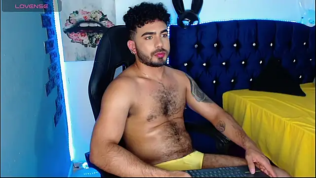 adamhairy online show from January 2026 07:21:01 PM