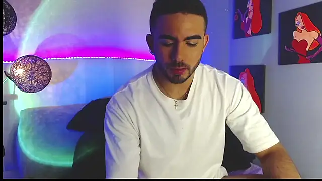 adamhairy online show from May 2026 07:20:02 PM