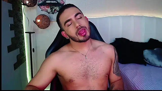 adamhairy online show from June 2026 07:46:01 PM