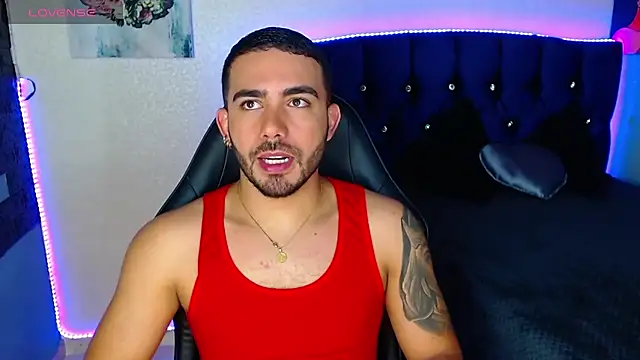 adamhairy online show from April 2026 07:15:02 PM