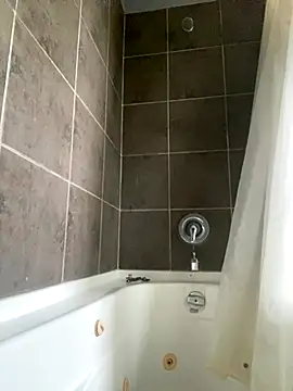 Snapshot of starsaligned chatting on November 2025 05:39:02 PM starsaligned online show from November 2025 05:39:02 PM