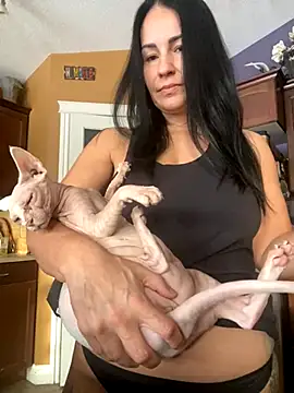 Snapshot of starsaligned chatting on December 2025 06:20:02 PM starsaligned online show from December 2025 06:20:02 PM