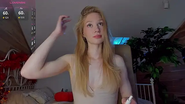 AuroraShoww online show from September 2025 12:44:02 PM