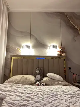 Snapshot of TiffaNoel chatting on November 2025 03:34:02 PM TiffaNoel online show from November 2025 03:34:02 PM