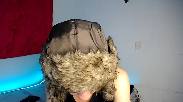 Snapshot of lucky_stricke chatting on December 2025 06:37:01 AM lucky stricke online show from December 2025 06:37:01 AM