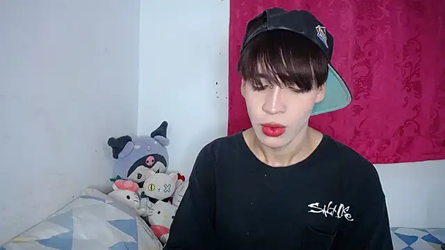 Snapshot of lucky_stricke chatting on November 2025 03:54:02 AM lucky stricke online show from November 2025 03:54:02 AM