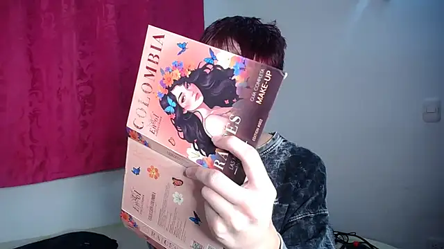 Snapshot of lucky_stricke chatting on November 2025 04:01:02 AM lucky stricke online show from November 2025 04:01:02 AM