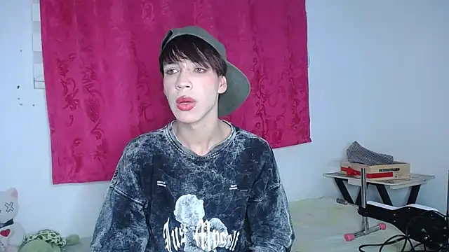 Snapshot of lucky_stricke chatting on November 2025 03:54:02 AM lucky stricke online show from November 2025 03:54:02 AM