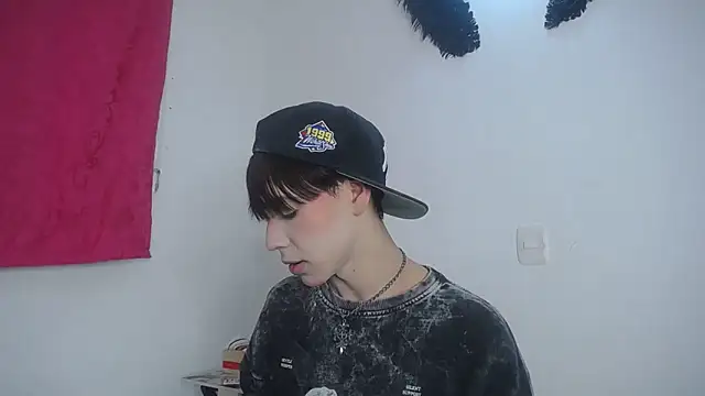 Snapshot of lucky_stricke chatting on November 2025 03:55:01 AM lucky stricke online show from November 2025 03:55:01 AM