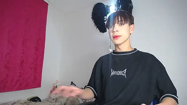 Snapshot of lucky_stricke chatting on October 2025 03:05:02 AM lucky stricke online show from October 2025 03:05:02 AM