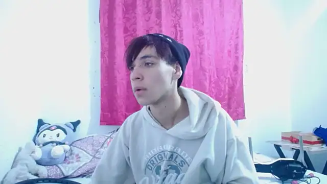 Snapshot of lucky_stricke chatting on November 2025 03:32:02 AM lucky stricke online show from November 2025 03:32:02 AM