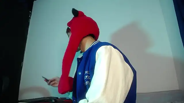 lucky stricke online show from March 2026 05:21:02 AM