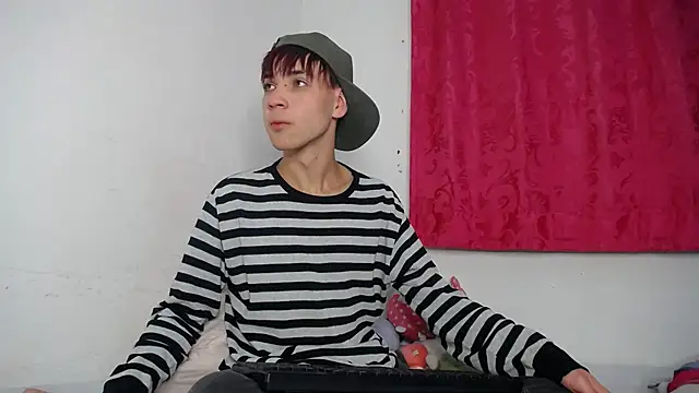 Snapshot of lucky_stricke chatting on November 2025 06:24:02 AM lucky stricke online show from November 2025 06:24:02 AM