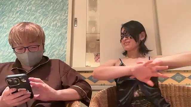 Snapshot of 21yuri27 chatting on November 2025 02:22:02 PM 21yuri27 online show from November 2025 02:22:02 PM