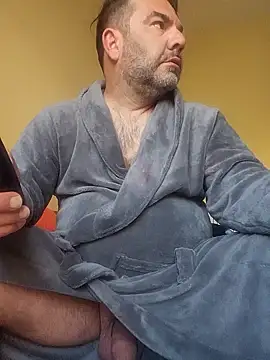 Snapshot of Nesch82 chatting on March 2026 05:44:01 AM Nesch82 online show from March 2026 05:44:01 AM