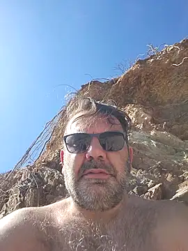 Snapshot of Nesch82 chatting on April 2026 01:01:01 PM Nesch82 online show from April 2026 01:01:01 PM