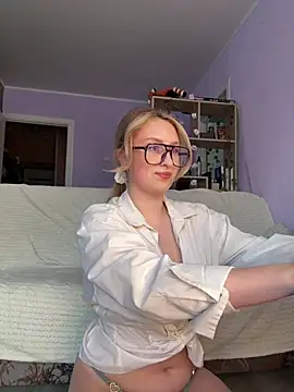 KassandraTress online show from February 2026 03:36:01 PM