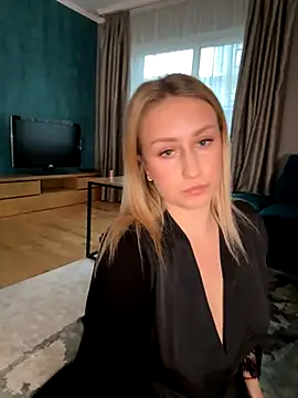 KassandraTress online show from October 2025 03:00:02 PM