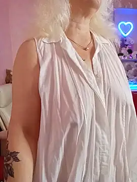 SquirtMilf00 online show from July 2026 04:43:01 AM