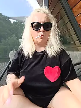 SquirtMilf00 online show from July 2026 03:02:02 PM
