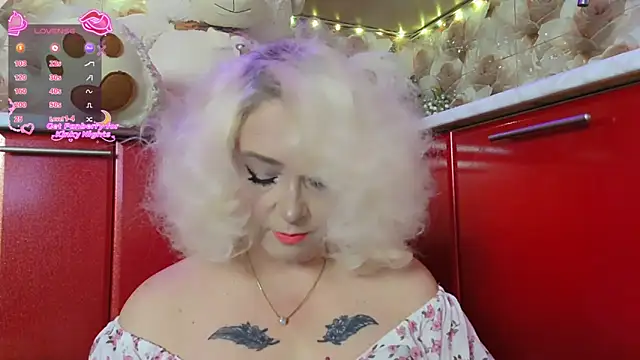 SquirtMilf00 online show from April 2026 02:50:02 AM