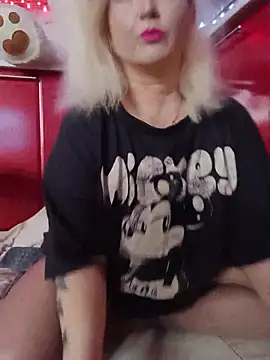 SquirtMilf00 online show from April 2026 04:49:01 AM