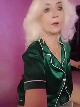 SquirtMilf00 online show from March 2026 02:41:02 AM