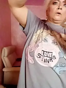 SquirtMilf00 online show from February 2026 03:16:02 AM