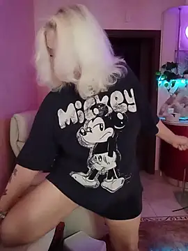 SquirtMilf00 online show from March 2026 03:09:02 AM