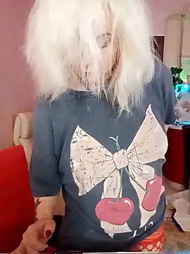 SquirtMilf00 online show from February 2026 04:02:01 AM