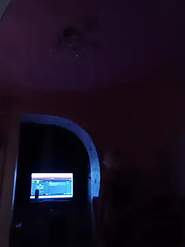 SquirtMilf00 online show from November 2025 03:40:01 AM