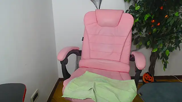 Erika bestboobs online show from October 2025 09:22:02 PM